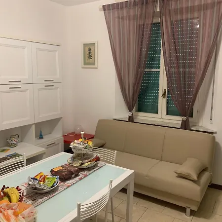 شقة Pisa City Home *