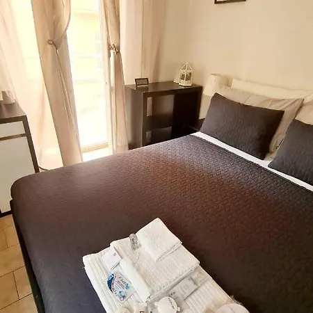 Pisa City Home شقة